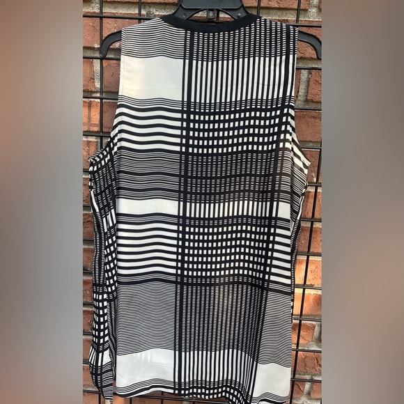 Zac & Rachel Black and White Blouse EUC Size XL - Picture 2 of 2